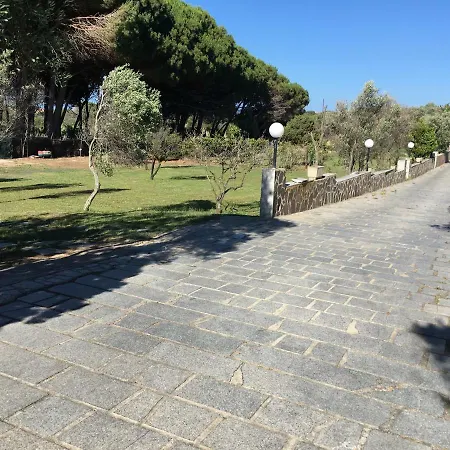 Alojamento de Acomodação e Pequeno-almoço Mongiardino La Maddalena (Sassari)